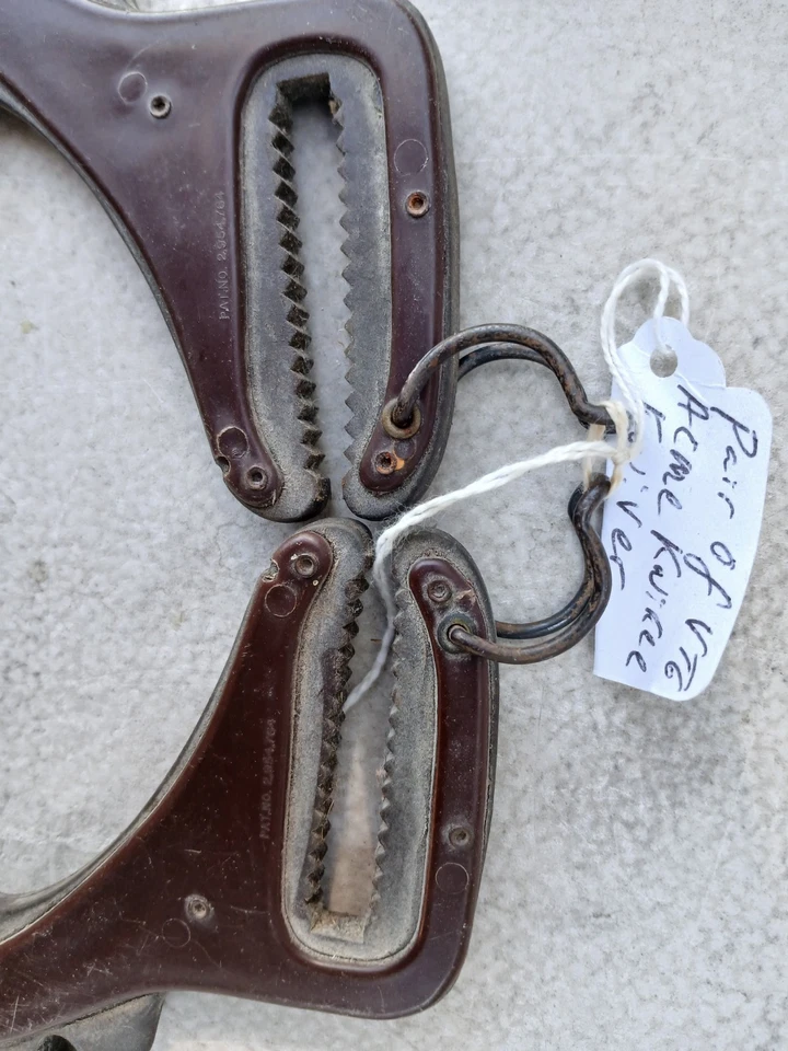 ACME KWIKEE KWIVER QUIVER Set Archery Recurve Long Bow Traditional Bow, Vintage - Image 1 of 4