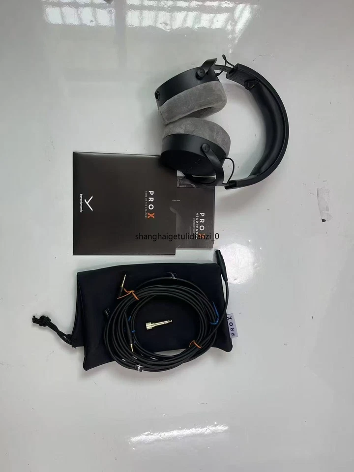 beyerdynamic DT 700 PRO X Closed Back Studio Headphones (737704)