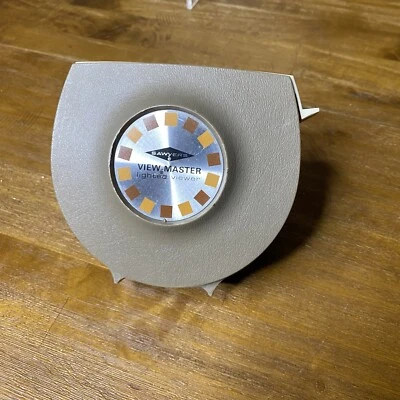 Sawyers Model H Lighted View-Master Viewer For Parts Only - Image 1 of 4