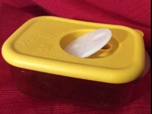 TUPPERWARE (1) Small Shallow 1 Cup Rock Vent N Serve Amber MICROWAVE Bowl New - Picture 1 of 8
