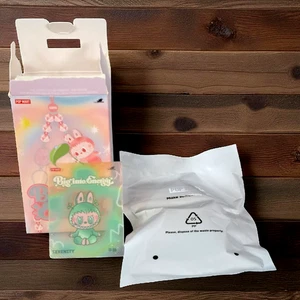 Pop Mart Big Into Energy Labubu Phone Charm – Serenity – Sealed Bag + Card - Picture 1 of 5
