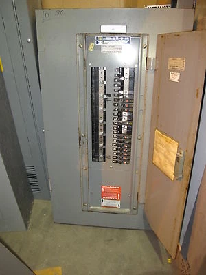 Square D NQOD442L225CU Panelboard 225A Main Lug 120/208V 3PH4W 42ct  -E687 - Image 1 of 2