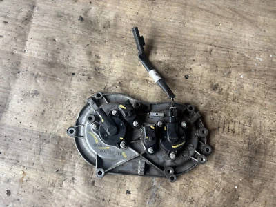 MERCEDES BENZ S550 S600 CL550 FABRICANTE DE EQUIPAMENTO ORIGINAL 5.5 MOTOR TAMPA DA CORRENTE DE TEMPORIZAÇÃO DO LADO ESQUERDO - Imagem 1 de 4