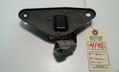 1994 Toyota 4Runner sensor de desaceleração fabricante de equipamento original 89441-12020 #4196 - Imagem 1 de 4