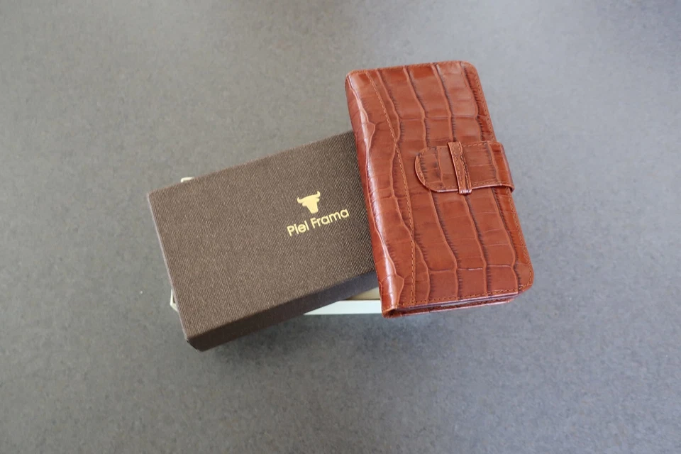 Funda de cuero marrón cocodrilo Piel Frama para Apple iPhone 6 Plus / 6S Plus #107 Foto 1 de 4