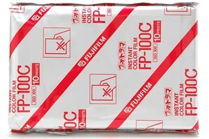 【UNUSED】Fujifilm FP-100C  Instant Color Film Expired 2015 FROM JAPAN - Picture 1 of 3