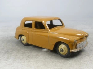 Made in England Dinky Toys #40f Hillman Minx SUPER CONDITION - Picture 1 of 11