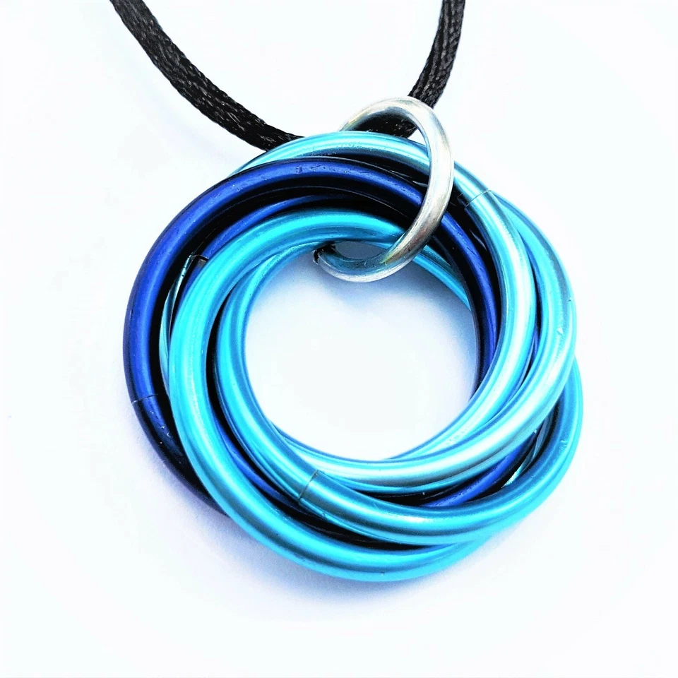 Collar Möbii Azul, Colgante (Mediano), Fidget Infinity Loop Forever Spiral Foto 1 de 2
