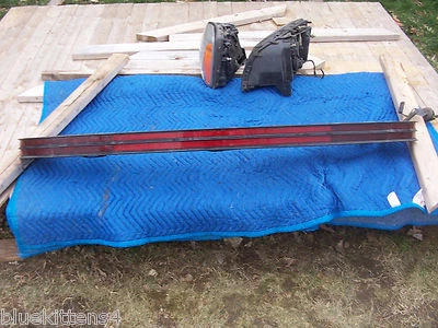 1992 OLDS TORONADO TAILLIGHT OEM USED OLDSMOBILE GM PART 1990 1991 - Image 1 of 4