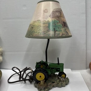 John Deere 1999 Green Farm Tractor 15.5" Table Lamp w/Original Shade - Picture 1 of 11