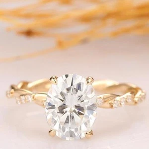 3.00 Carat Oval Cut Moissanite Dazzling Wedding Ring 14k Yellow Gold FN - Picture 1 of 9