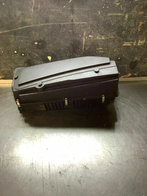 MERCEDES BENZ C320 SPORT AUTO 3.0 CDI 2008 SOLO CAJA FILTRO AIRE 5 PUERTAS Foto 1 de 4