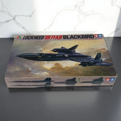 LOCKHEED SR 71 A.B BLACKBIRD Tamiya n.6201 kit modellino in plastica scala 1/... - Immagine 1 di 4