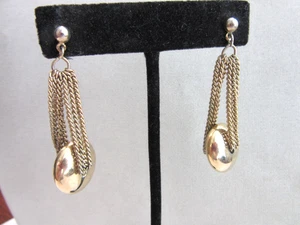 Avon gold tone chain and bead pierced earrings - Picture 1 of 3