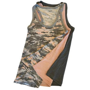 JENNI Women's 3-Pack Basic Solid Ribbed Tank Tops sz S Small Sleepwear PJs - Picture 1 of 2
