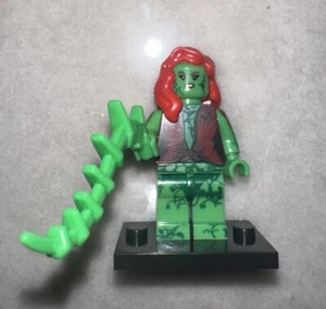 DC Batman Poison Ivy Figur mit Grundplatte - Bild 1 von 4