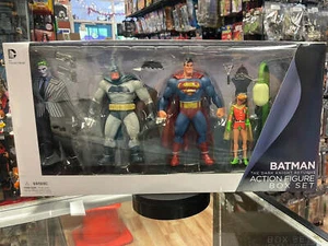 The Dark Knight Returns Box Set (DC Comics, Batman) - Picture 1 of 12
