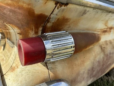 1961 Plymouth Belvedere lanterna traseira Fury Mopar torpedo estilo bala  - Imagem 1 de 4