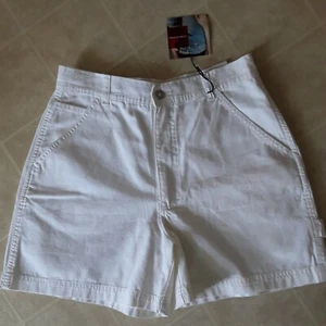 Gloria Vanderbilt Shorts ~size 10 White NEW - Picture 1 of 3