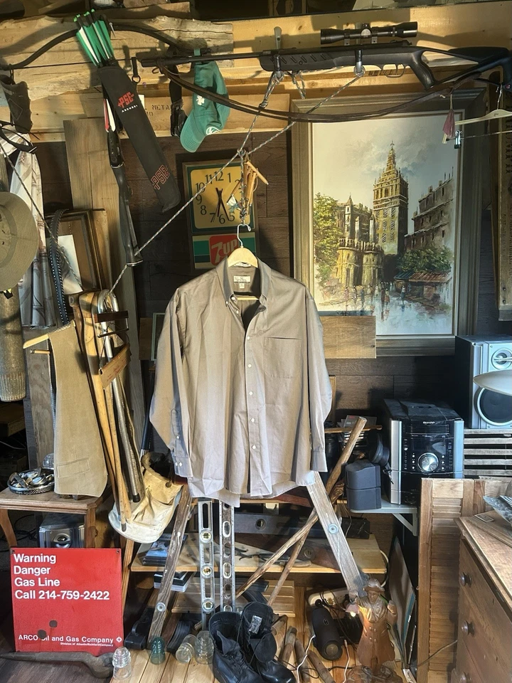 Camisa social masculina ENRO Ultra Pinpoint bronze 16 1/2 32-33 colarinho com botões ESTADO PERFEITO - Imagem 1 de 4