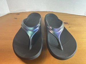 OOFOS Sandali Oolala Donna Taglia 10 Ombre Recupero Tanga Slides Scarpe ECCELLENTI - Foto 1 di 10
