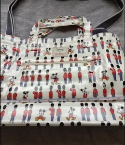 BRANDNEU OHNE ETIKETT CATH KIDSTON DISNEY MICKEY MOUSE LONDON GROSSE BEUTELTASCHE - Bild 1 von 2