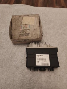 VW GOLF MK3 1.6 Engine Control Unit ECU 032906030K New In Box  - Picture 1 of 9