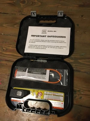 Complete GLOCK BOX Factory OEM Gun Case Brush Lock 17 19 20 21 23 26 27  - Image 1 of 2