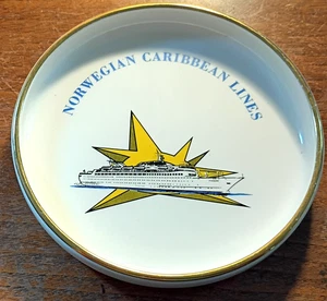 Piatto souvenir vintage norvegese linee caraibiche oro dorato - Foto 1 di 4