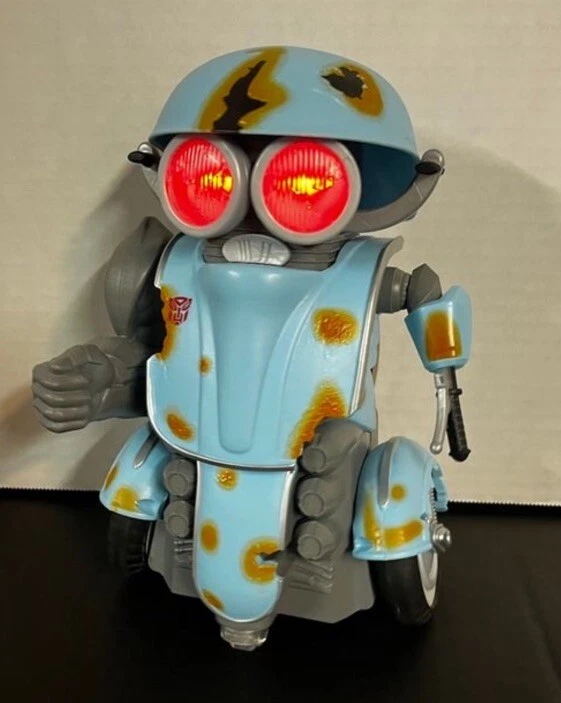 Transformers The Last Knight RC Squeaks Autobot Works No Controller/Accessories - Image 1 of 4