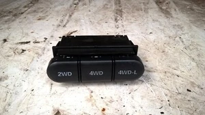 SUZUKI JIMNY 4x4 4WD SWITCH 2005-2018 - Picture 1 of 3