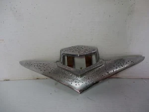 1954 Kaiser Manhattan Front grill "K" car emblem #792064 - Foto 1 di 8