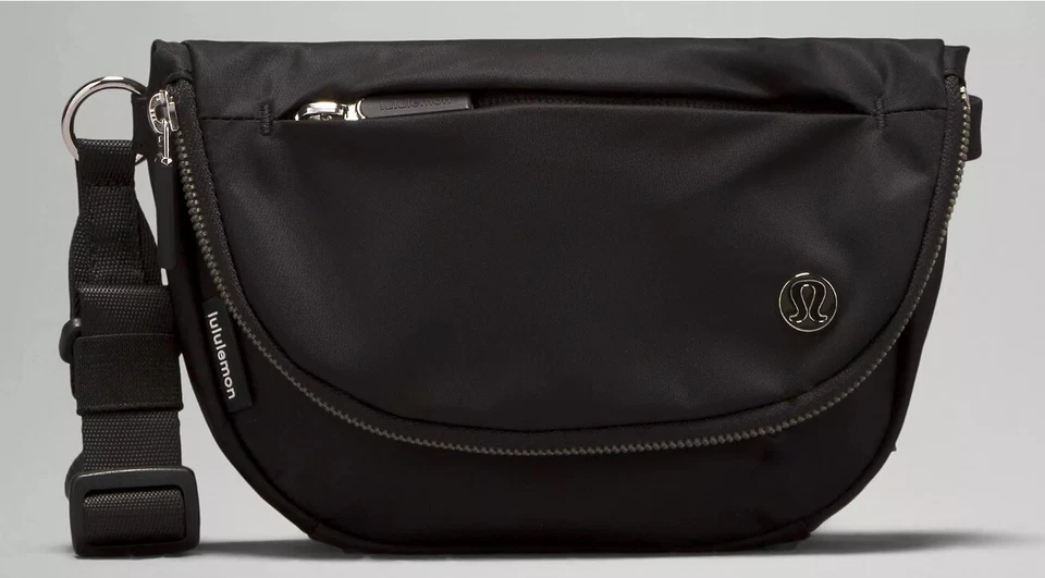 Lululemon All Night Festival Bag Micro 2L Black Size 2L