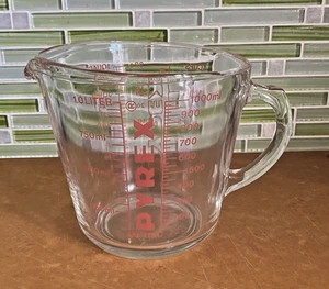 Vintage Pyrex D-Griff 532 klar mit rotem Schriftzug 4 Tassen Messbecher Made in USA - Bild 1 von 7