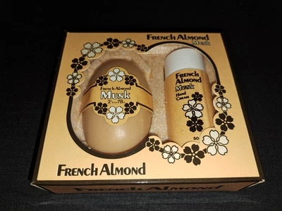 Vintage Set Seife und Handcreme "The house of Roberts Windsor" French Almond - Bild 1 von 3