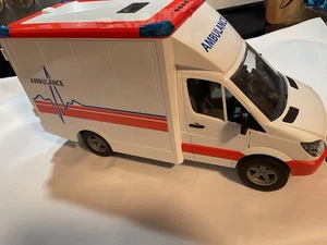 Ambulanza Bruder Mercedes Benz Sprinter con barella. Driver mancante, funzionante - Foto 1 di 7