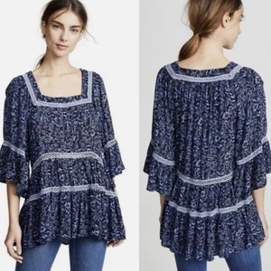 Neu mit Etikett Free People Talk About It Tunika Top blau Blumen Häkelborte Boho Viskose Gr. S - Bild 1 von 17