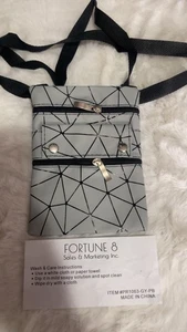 NEU CROSSBODY TASCHE DAMEN GRAU 3 REISSVERSCHLUSSFÄCHER 1 KNOPFFACH - Bild 1 von 3