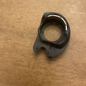 Singer Stylist 513 Sewing Machine Replacement OEM Part Bobbin Case - Picture 1 of 2