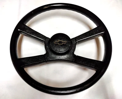 Chevrolet C/K (Suburban) 1988-1994 volante 4 radios (K2500 C1500) original Foto 1 de 4