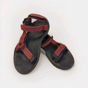 Teva Hurricane Sandals Womens 8.5 Red Strappy Outdoor Hiking 4259 - Picture 1 of 7