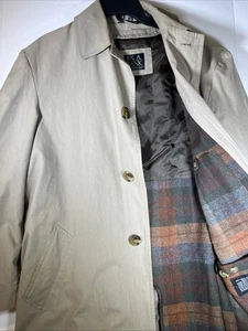 Jos. A. Bank Men's Tan Overcoat - Size 40R Removable Liner 3 Button RN#31608 - Picture 1 of 13