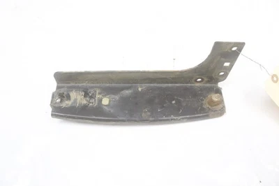 Suporte para tampa traseira esquerda Polaris Ranger 800 EFI 11 1017739-067 52465 - Imagem 1 de 2