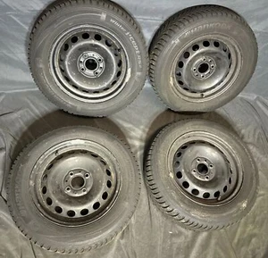 Original Winterkompletträder Fiat 500 Stahl Schwarz 15 Zoll KBA 44550 - Bild 1 von 16