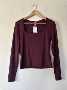 Top H&M bordeaux scollo a scoop/quadrato taglia L circa UK 16 nuovo con etichette - Foto 1 di 4