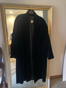 JS Collections Long Black Velvet Opera Evening Coat Duster Pockets Medium VTG - Picture 1 of 3