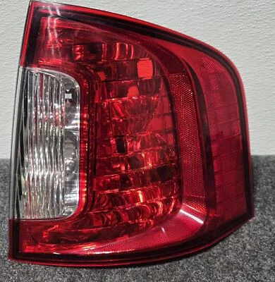 Luz trasera FORD EDGE R lente roja clara, R. 11 12 13 14 Foto 1 de 4