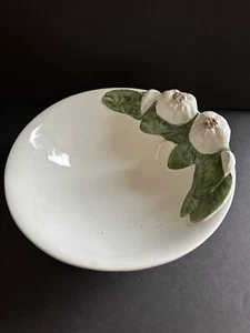 Vintage Porcelain Pasta Serving Bowl Italy Hand Painted  Garllic Relief 9” - Picture 1 of 21