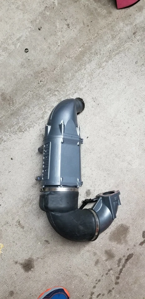 Silenciador de cámara de tubo de escape Yamaha WaveRaider WaveVenture XL 700 1994-2003 62t Foto 1 de 1