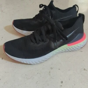 Nike Epic React Flyknit 2 Women's Size 9.5 Black Sapphire  - Picture 1 of 9